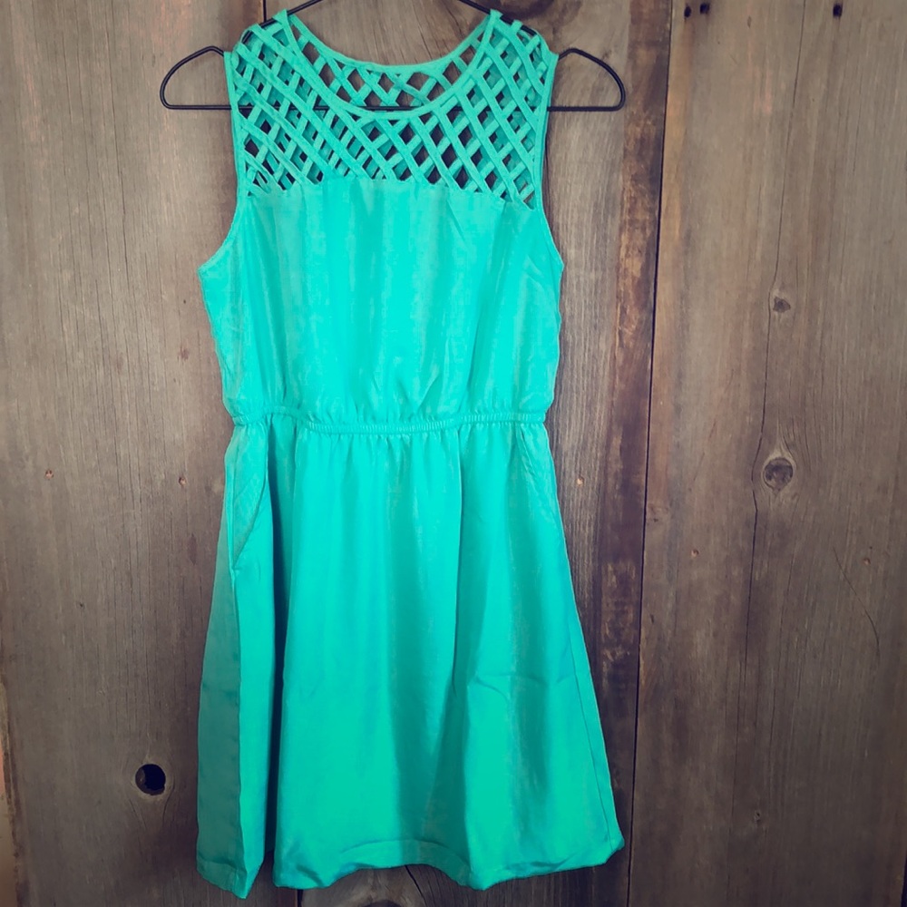 Sequin Hearts Basket Weave Dress in Green Size Large